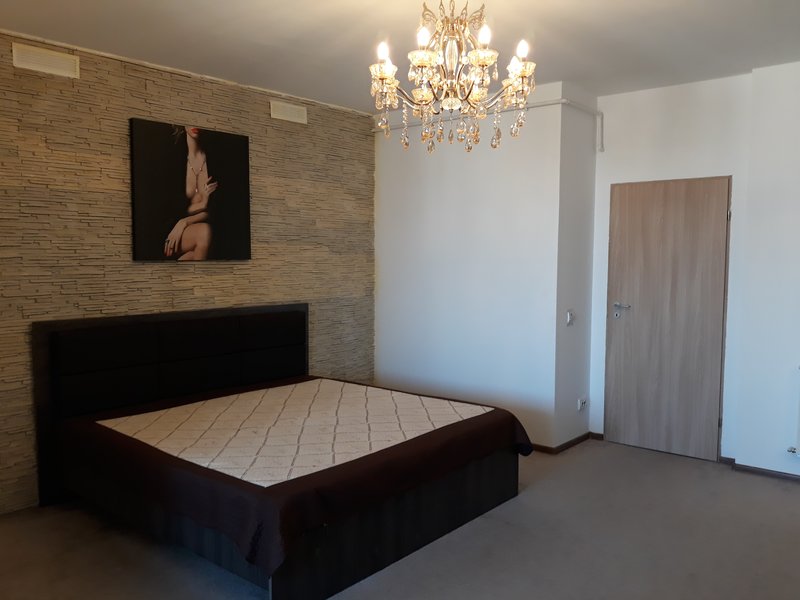 13 Septembrie, garsoniera lux, stradal, proprietar