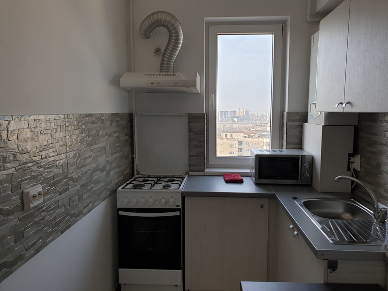 13 Septembrie, garsoniera lux, stradal, proprietar