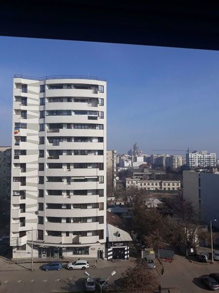 13 Septembrie, garsoniera lux, stradal, proprietar